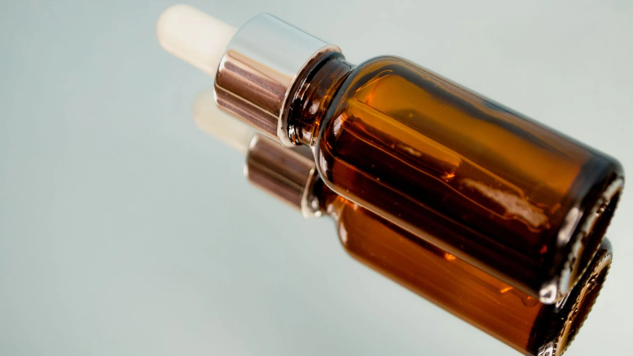 Unlabelled amber dropper bottle