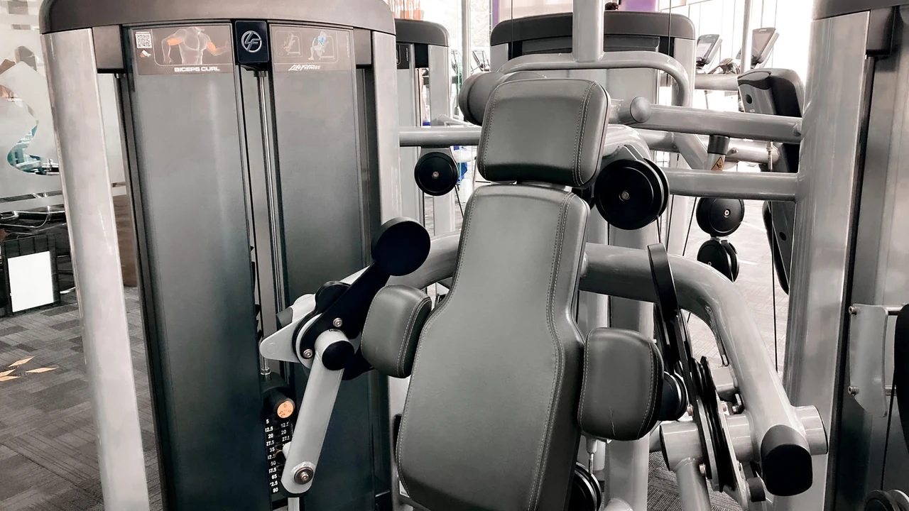Resistance exercise machine in a gym